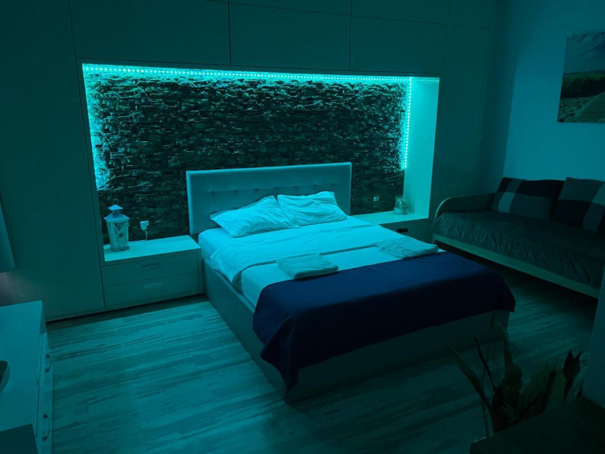 Lakeside Studio Mamaia Central المظهر الخارجي الصورة